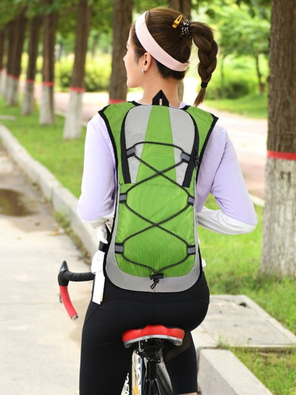 ​NEW Unbranded Outdoor Hydration Backpack Vest with 2L Water Bladder